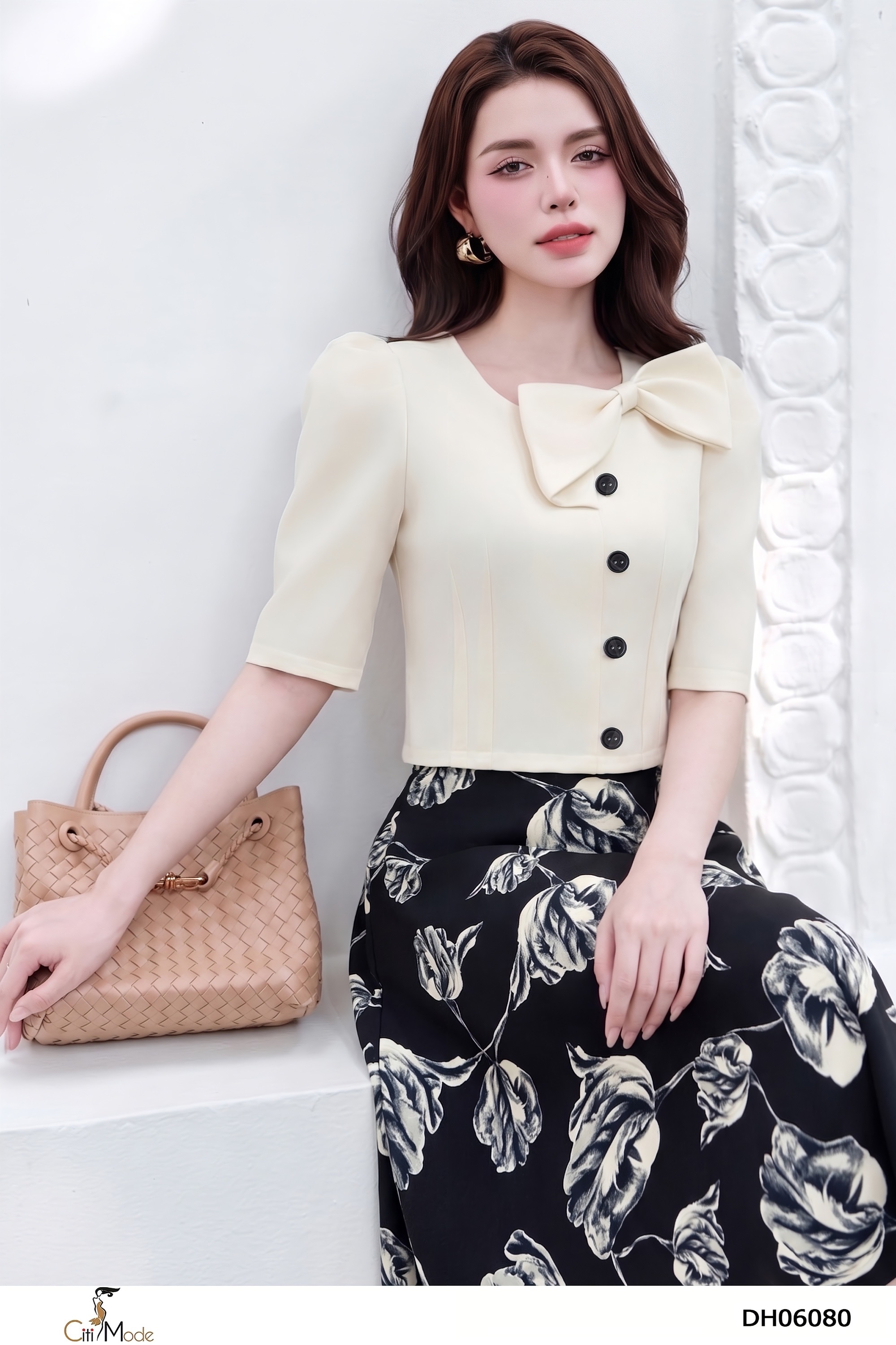 Đầm xòe hoa đen phối trắng kem, nơ cổ tay lỡ_thumbnail_3