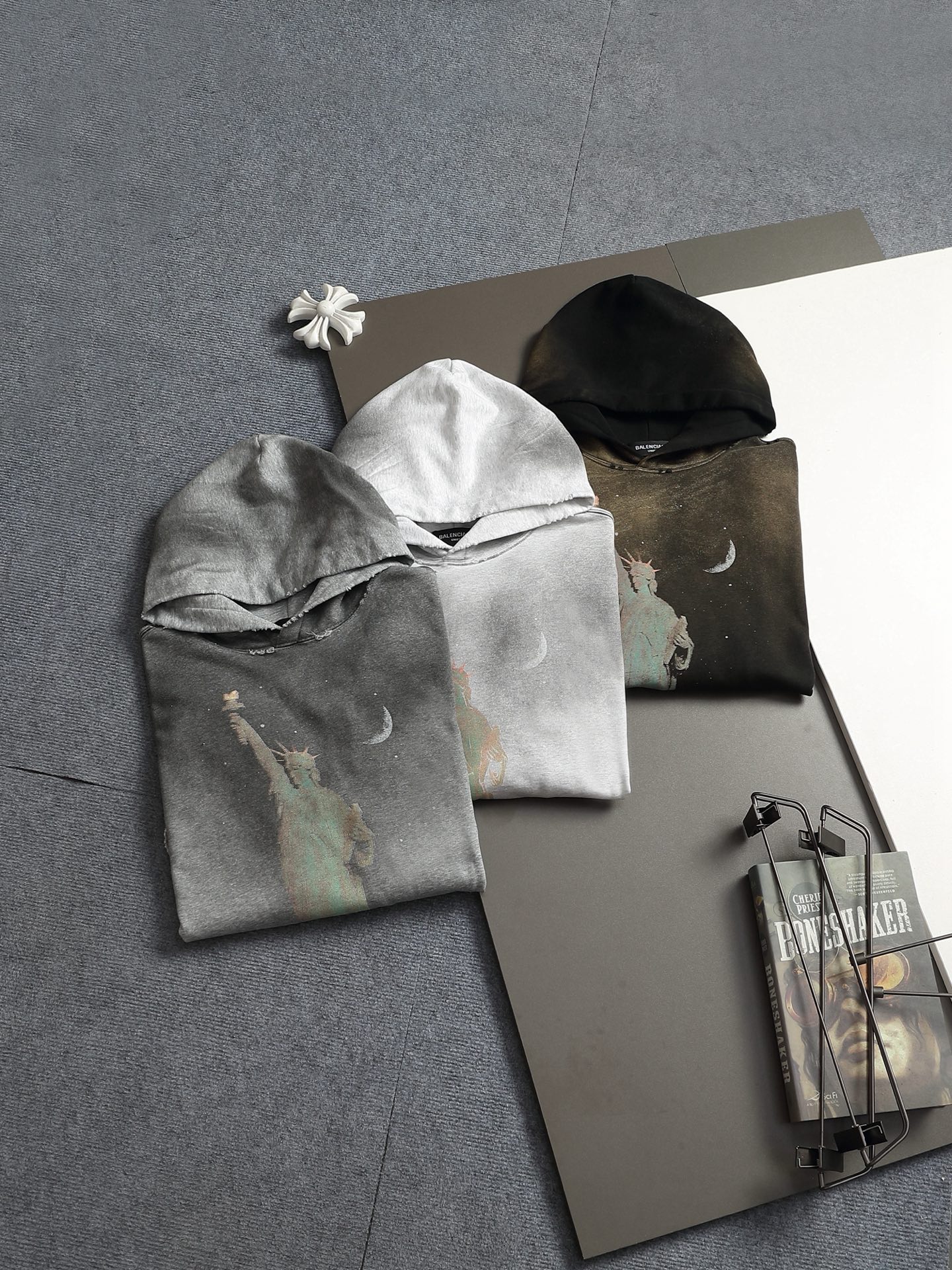 Áo Hoodie Balenciaga_thumbnail_12