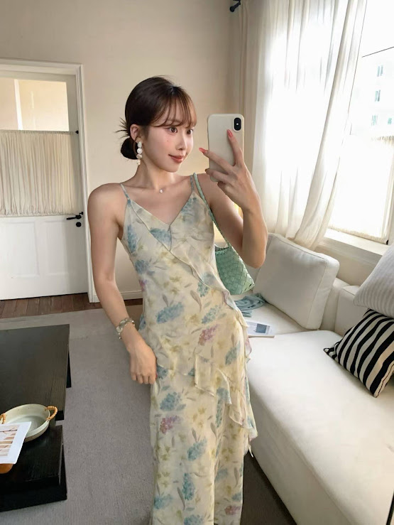 Lucas - Váy 2 dây cổ tim phối bèo chéo vải loang dáng maxi