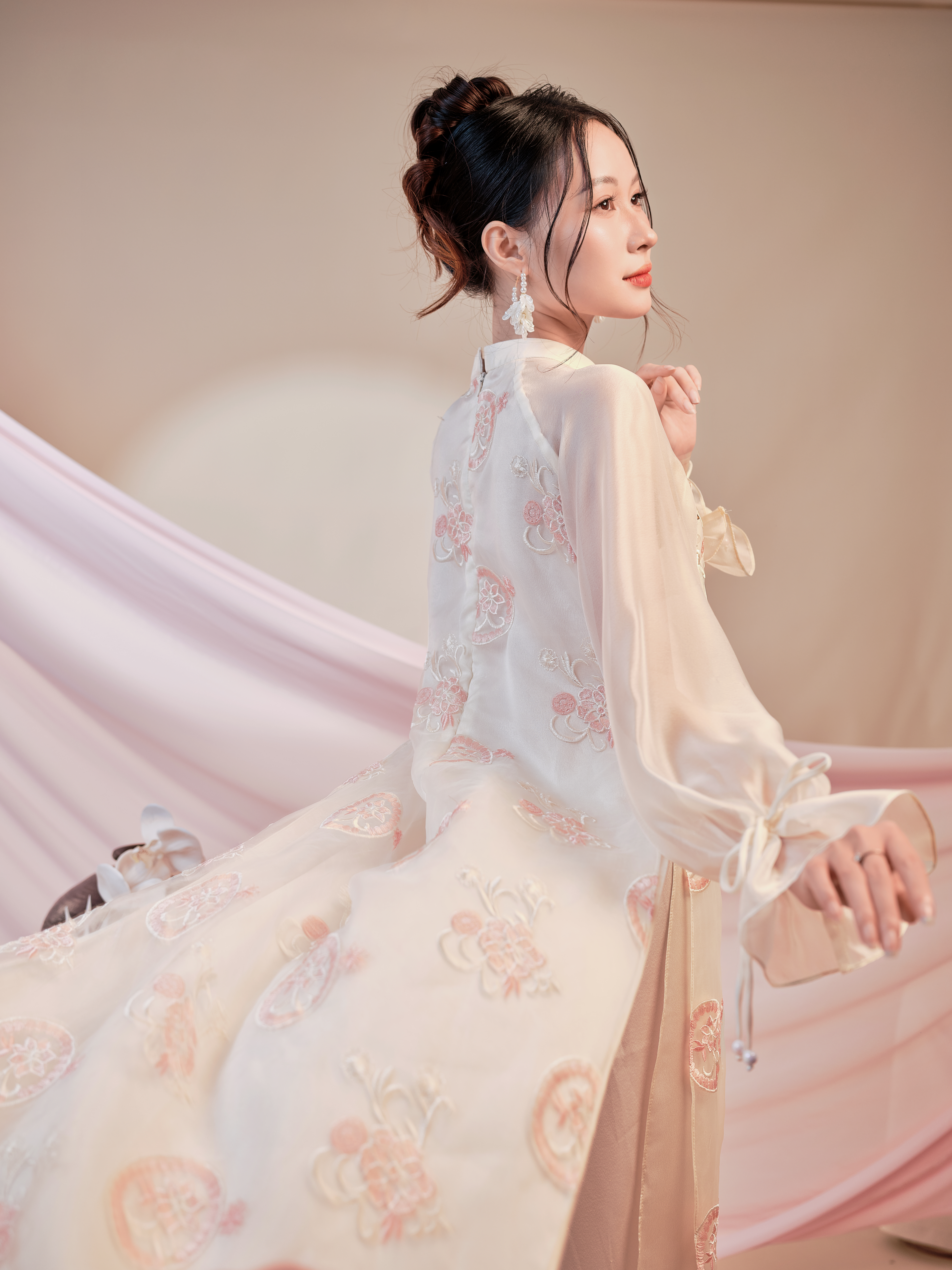 Áo dài Ngọc Tiên_thumbnail_4