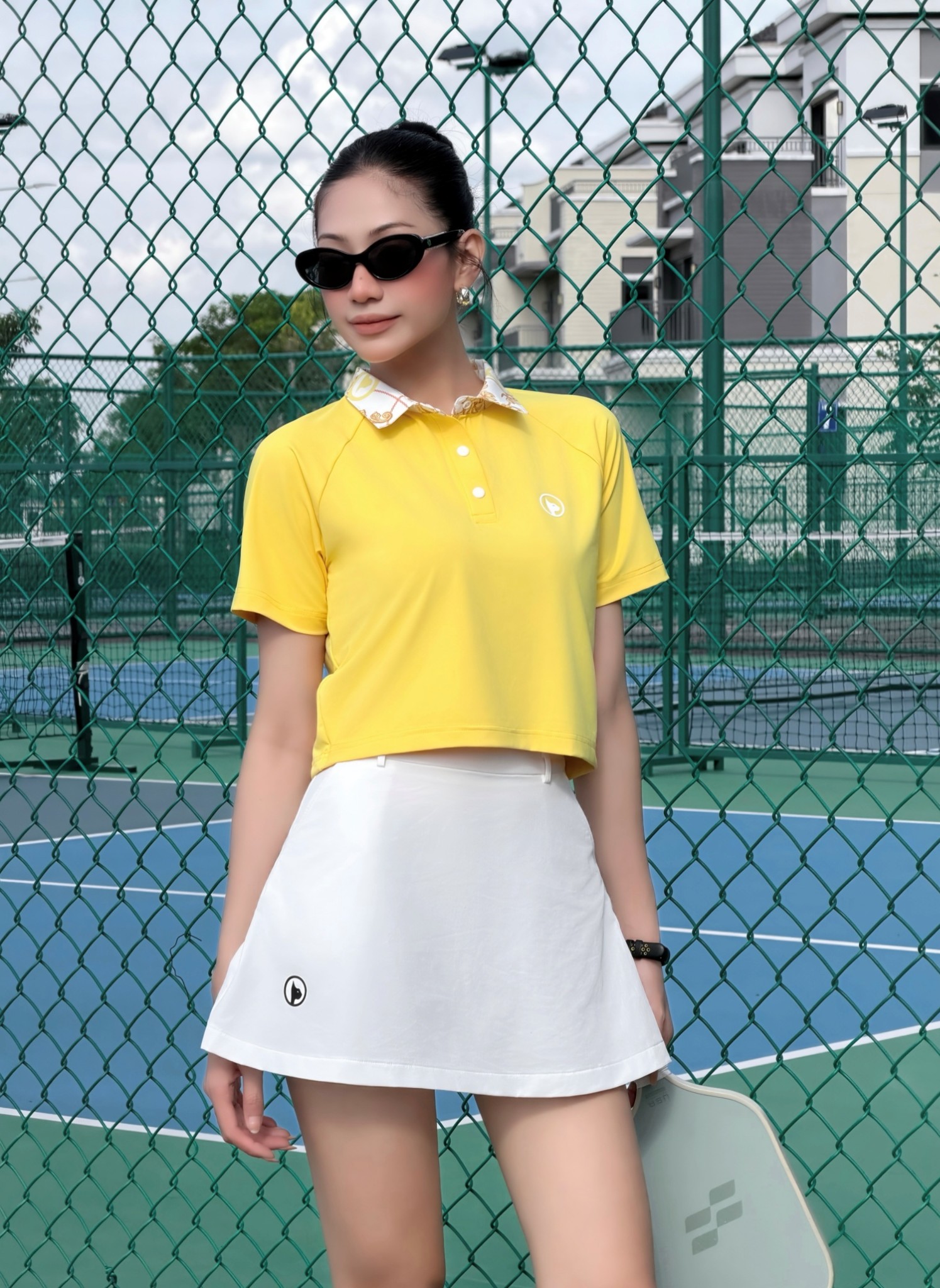 Áo Polo Crop Top Phối Cổ In Họa Tiết - Vàng_thumbnail_2