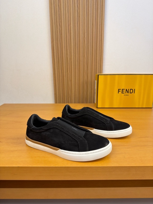 Giày Slipon Fendi