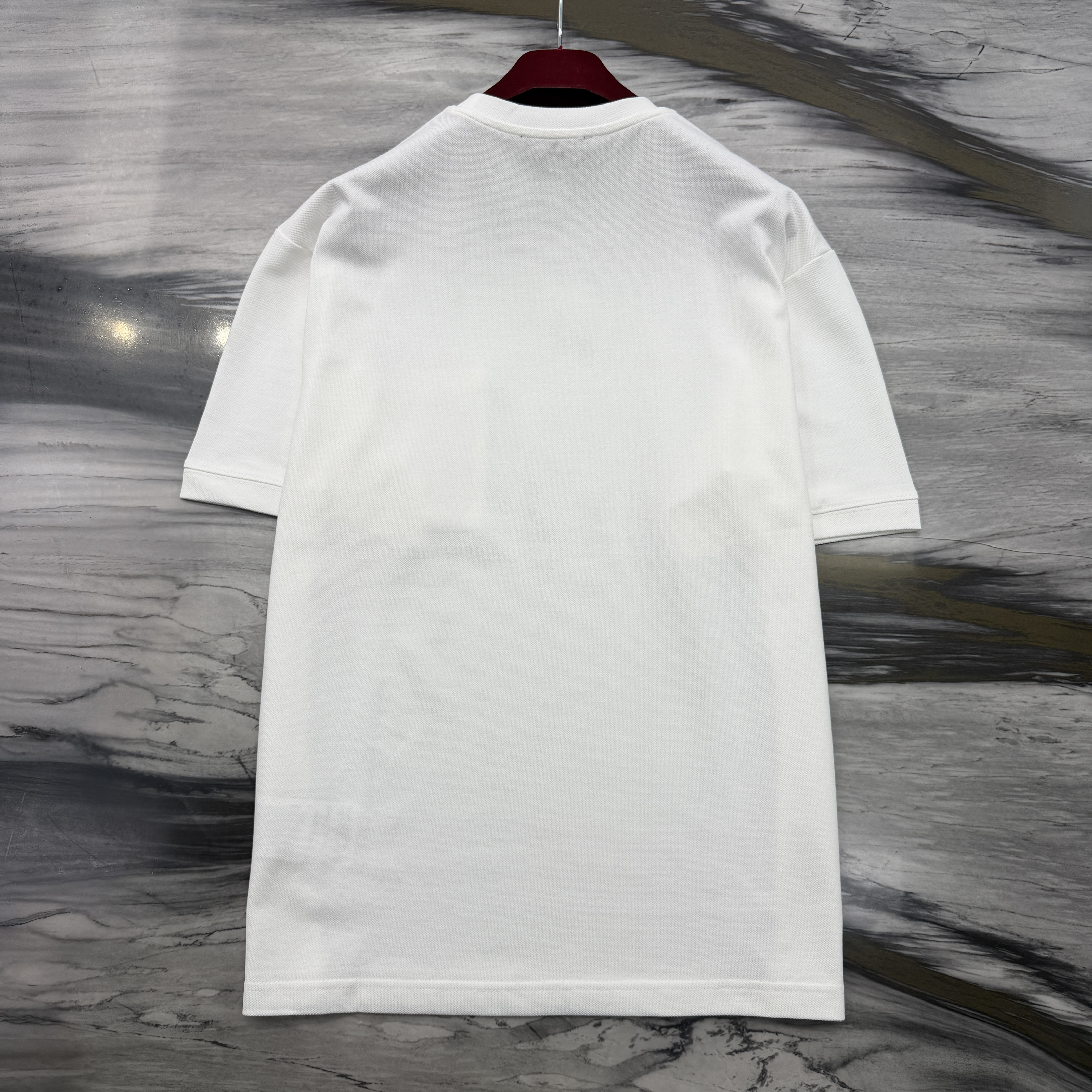 Phông Gucci_thumbnail_3
