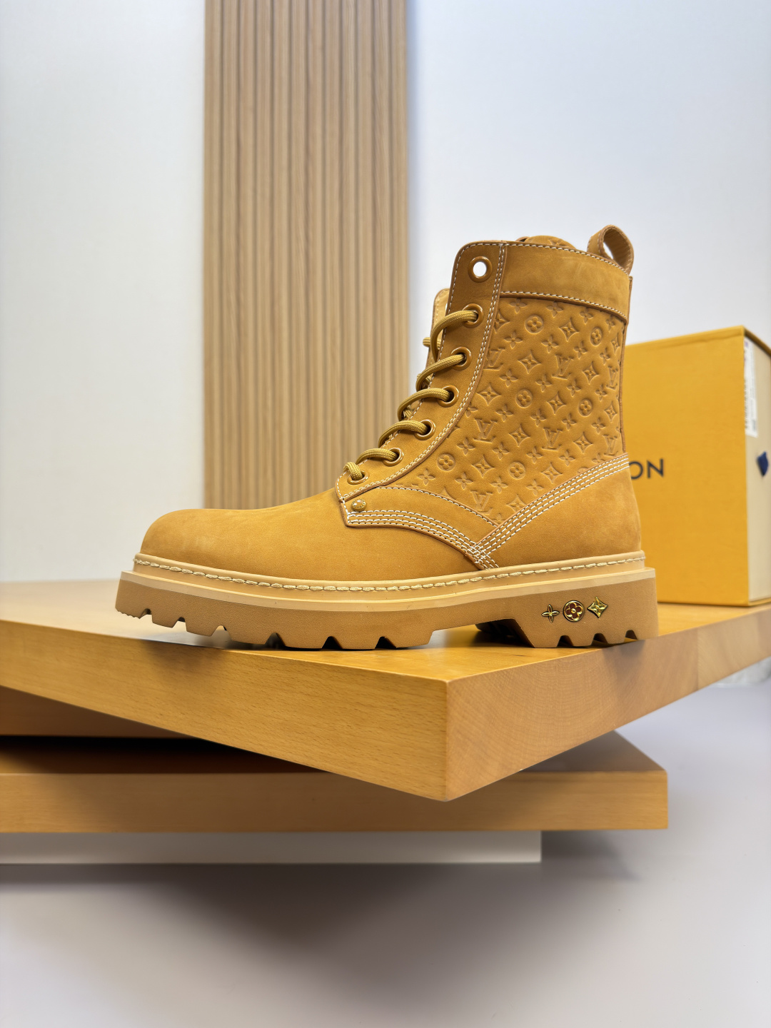 Giầy Boot LV 