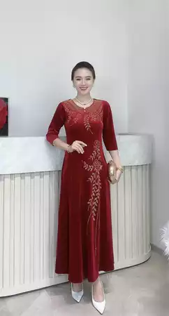 Đầm đen họa tiết hoa M746_thumbnail_2