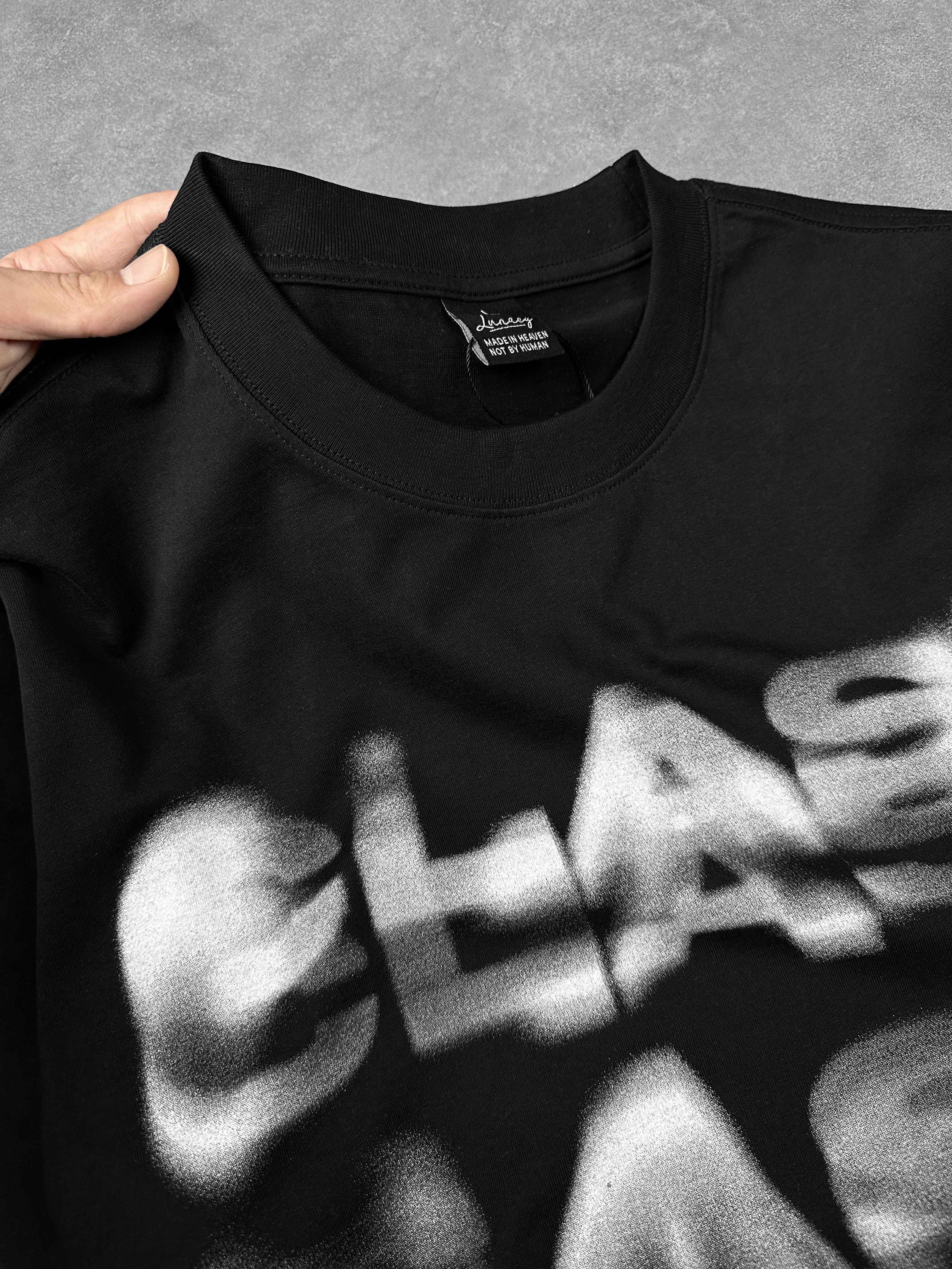 DELUS TEE