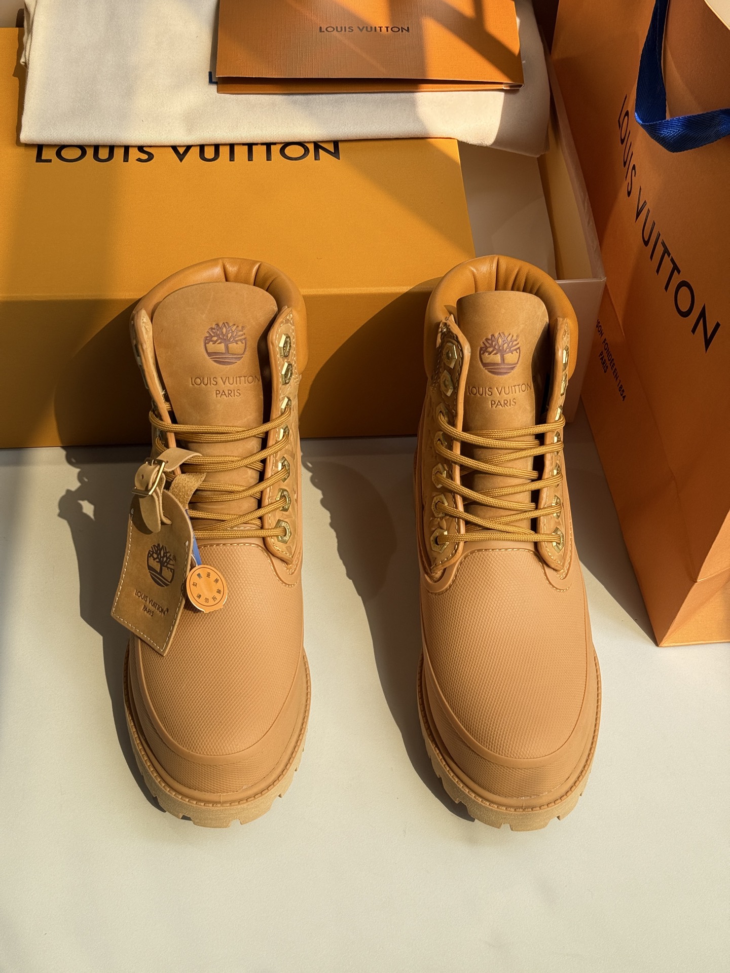 Giầy Boot LV × Timberland