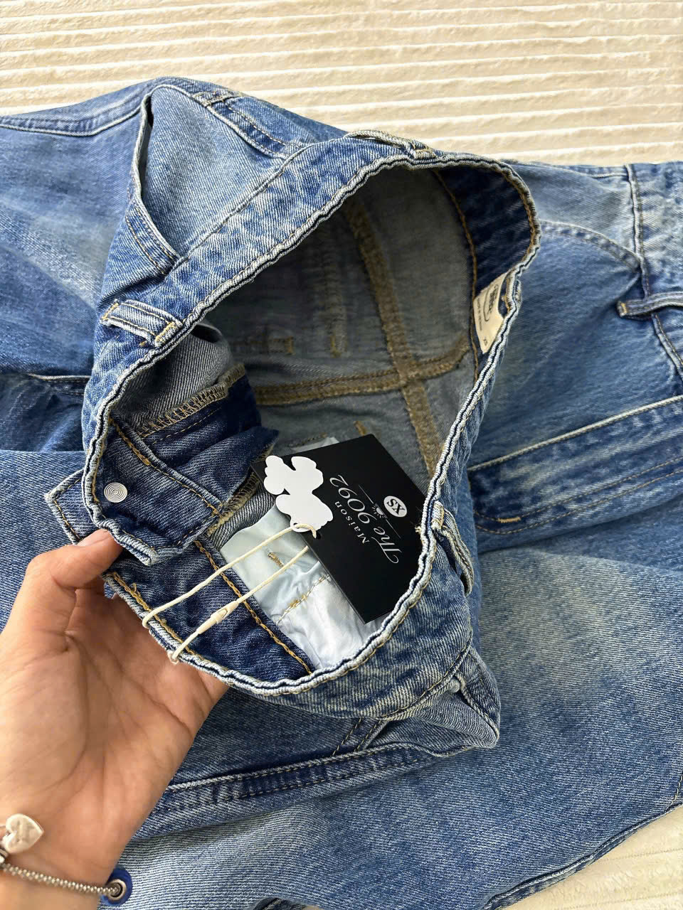 H697_thumbnail_9