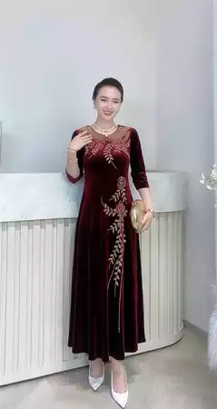 Đầm đen họa tiết hoa M746_thumbnail_1
