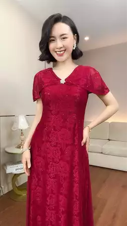 Đầm đỏ tay ngắn T824