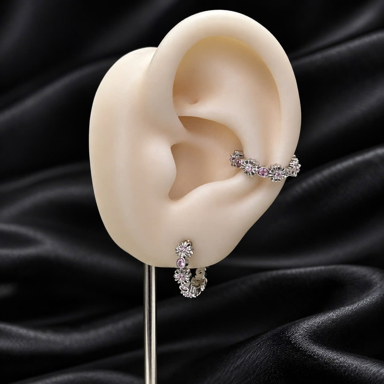 Khuyên vòng kiểu D chrome heart mini đá hồng 12mm_thumbnail_3