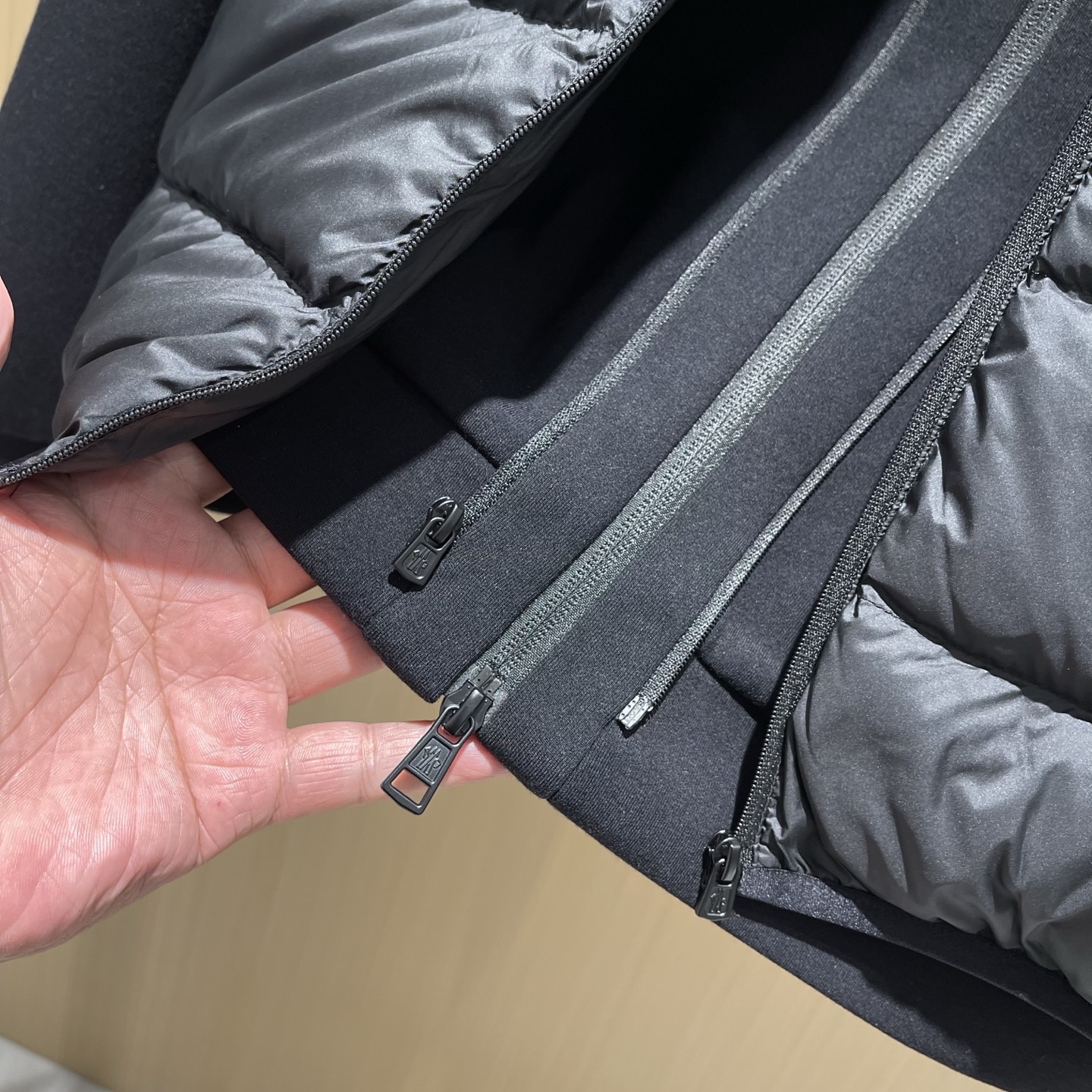 Áo Phao Moncler