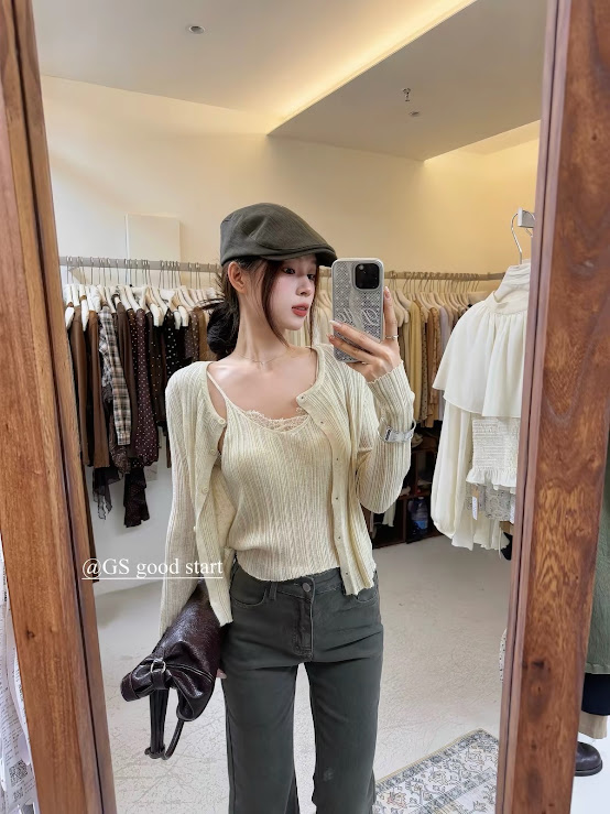 Lucas - Set áo len 2 dây gân dọc viền ren nhẹ + áo cardigan gân dọc cài cúc