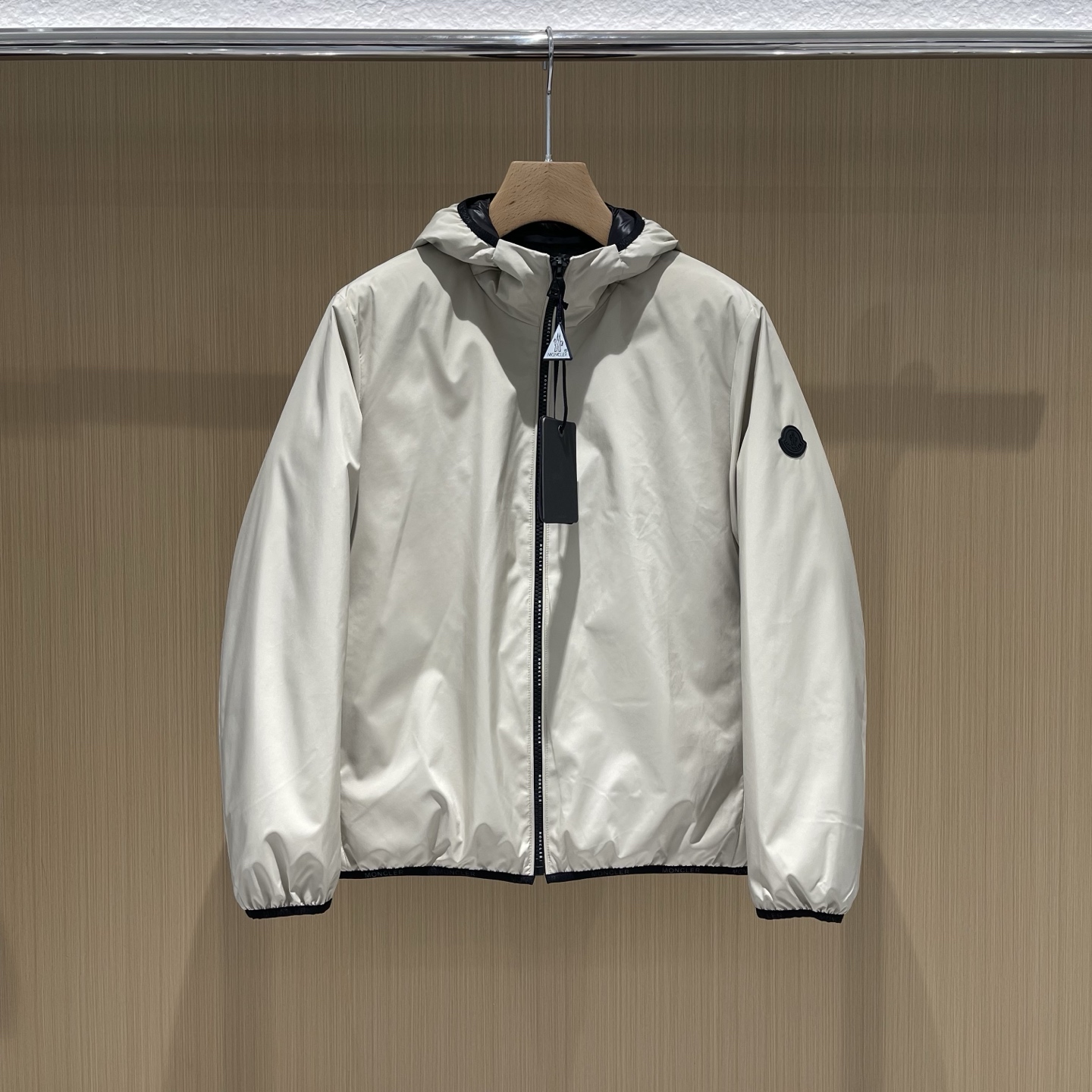 Áo Khoác Moncler