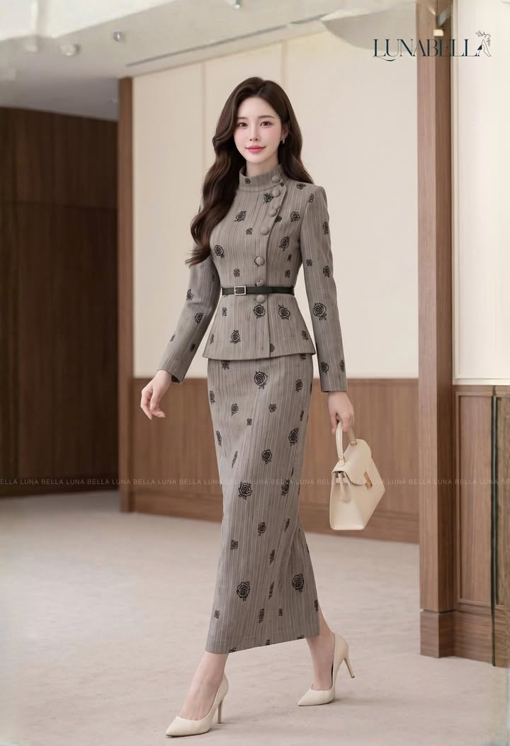 Chân đầm bút chì dài hoa nổi ROMY màu GHI_thumbnail_2