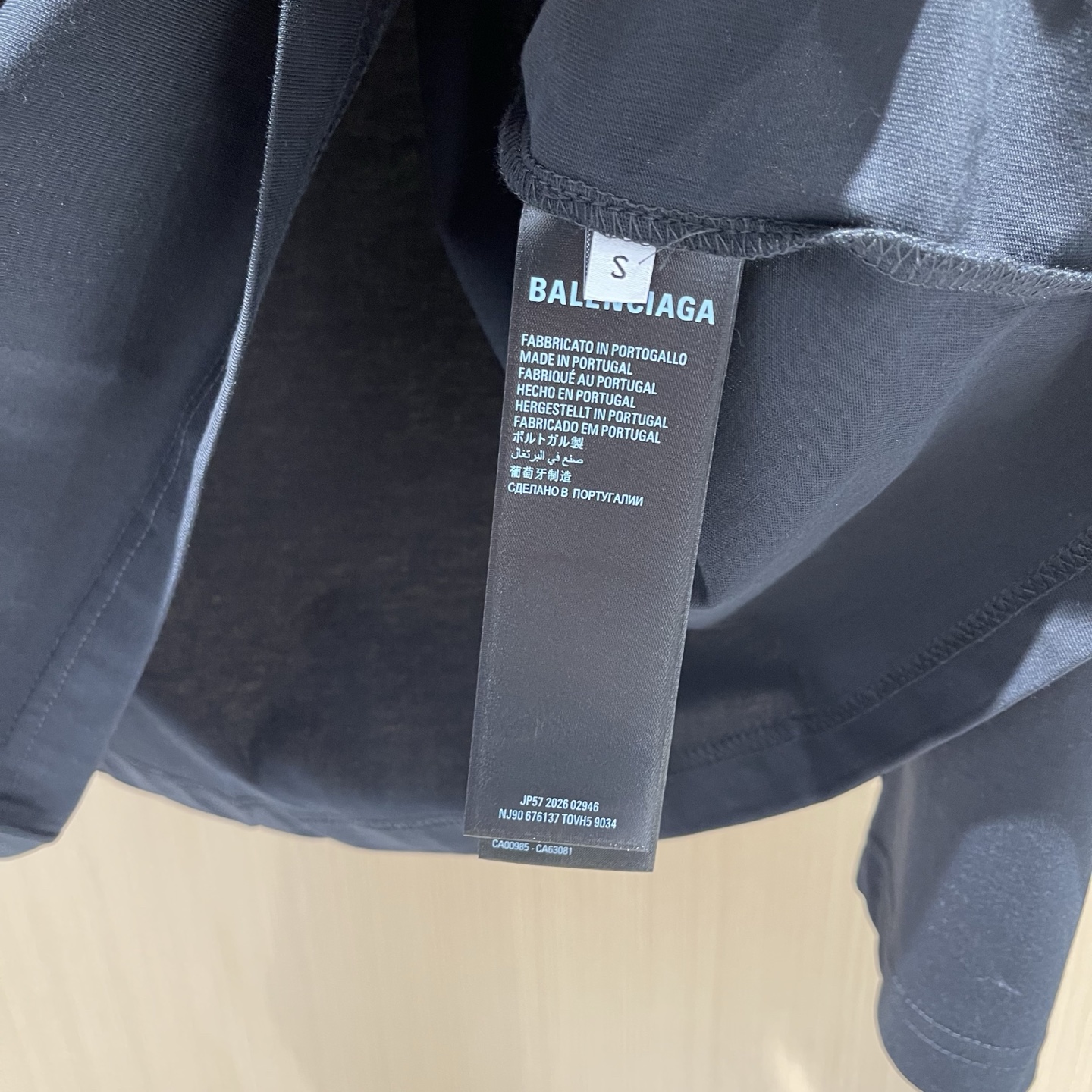 Áo Ni Balenciaga_thumbnail_3