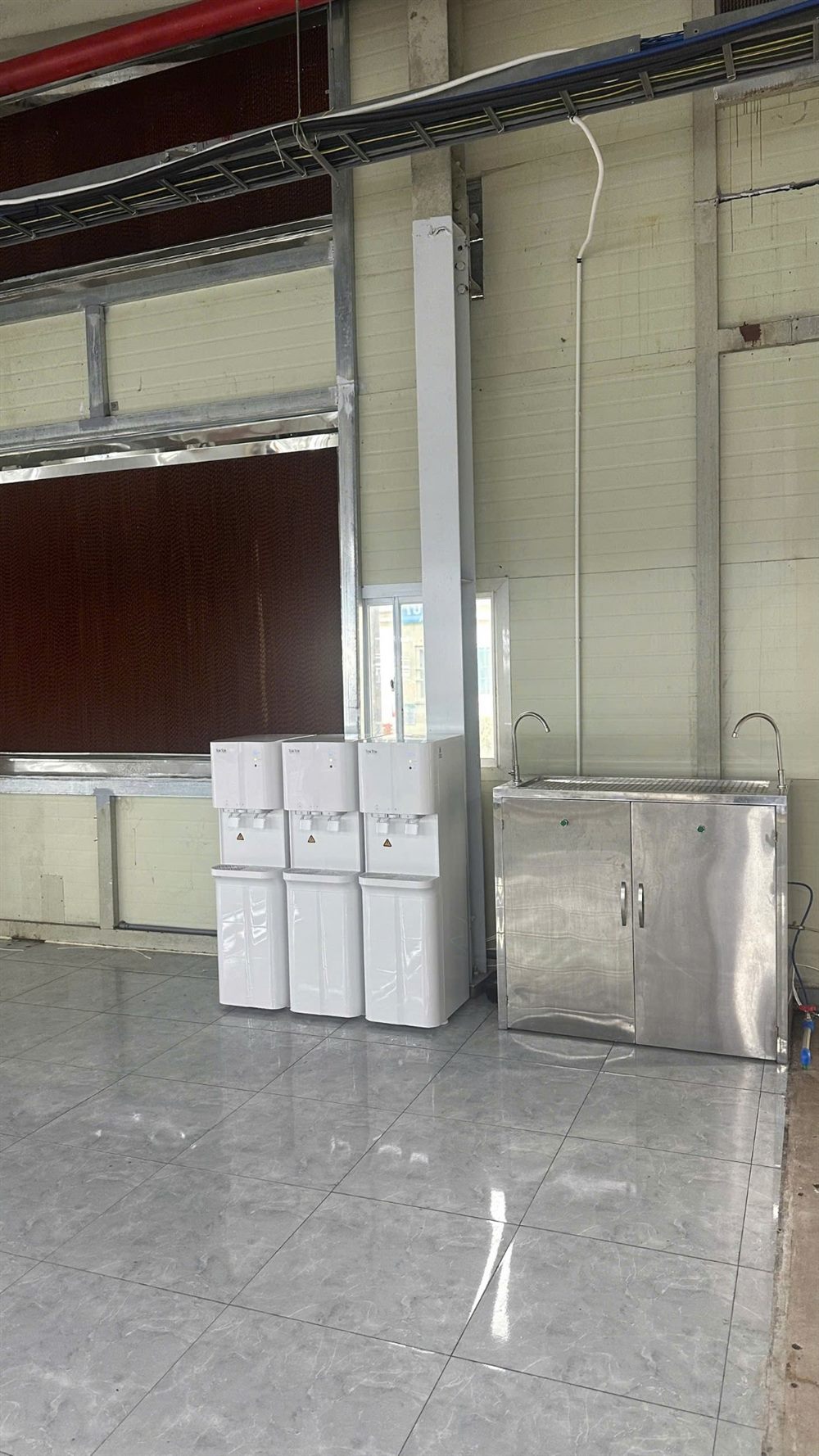 3 máy TW-3950 tại nhà xưởng