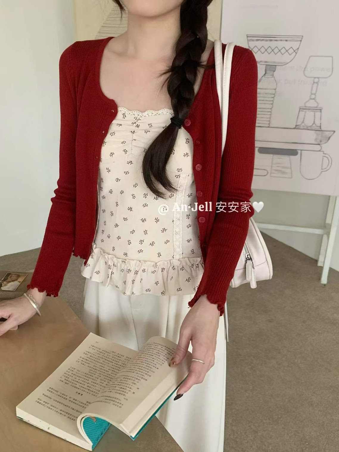 Lucas - Set áo thô hoa nhí gẫu nhún viền dọc ren trắng, viền ngực + áo cardigan đỏ