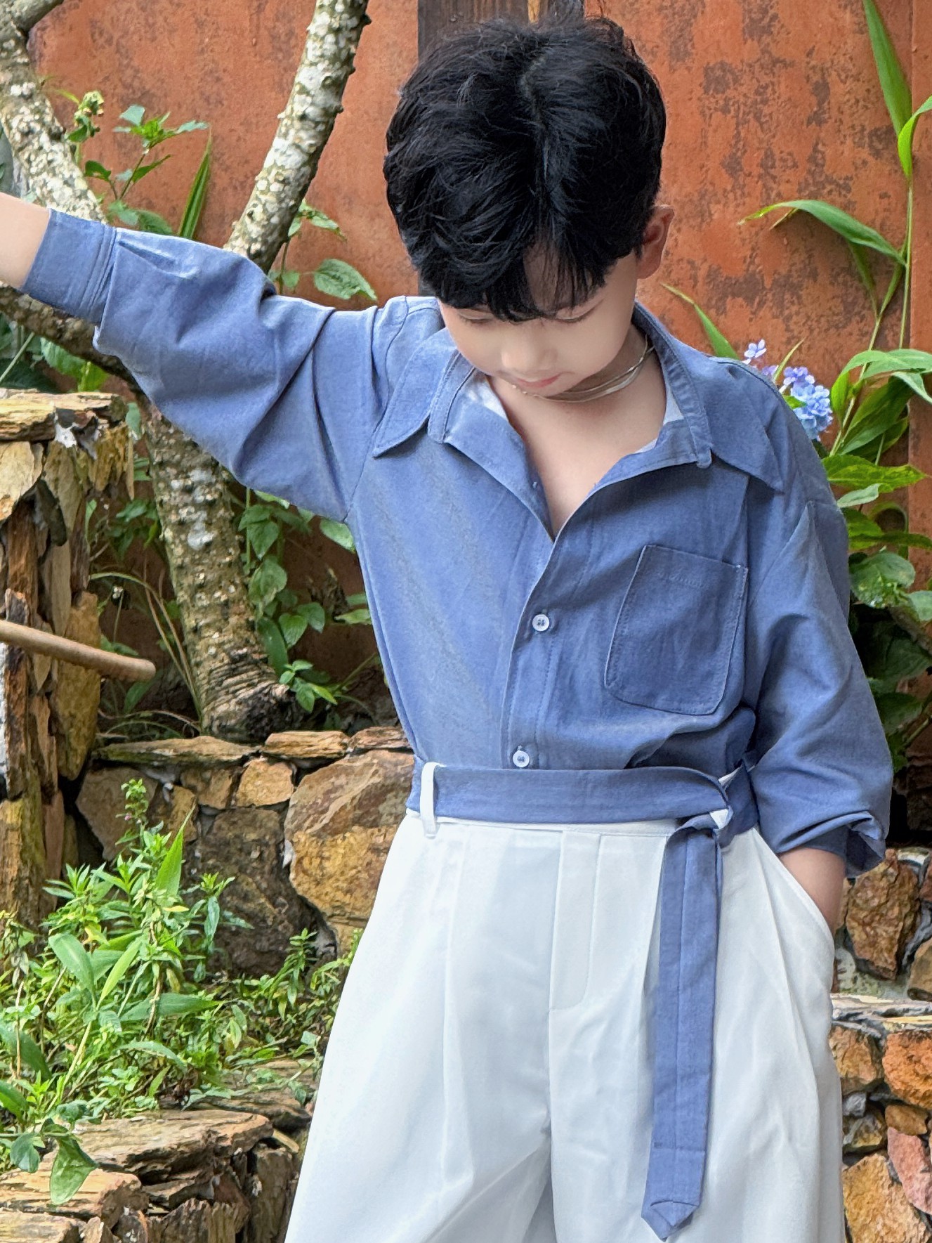 Áo Xanh Kèm Dây Cột, Quần Suông Trắng Cho Bé Trai, Bé Gái._thumbnail_8