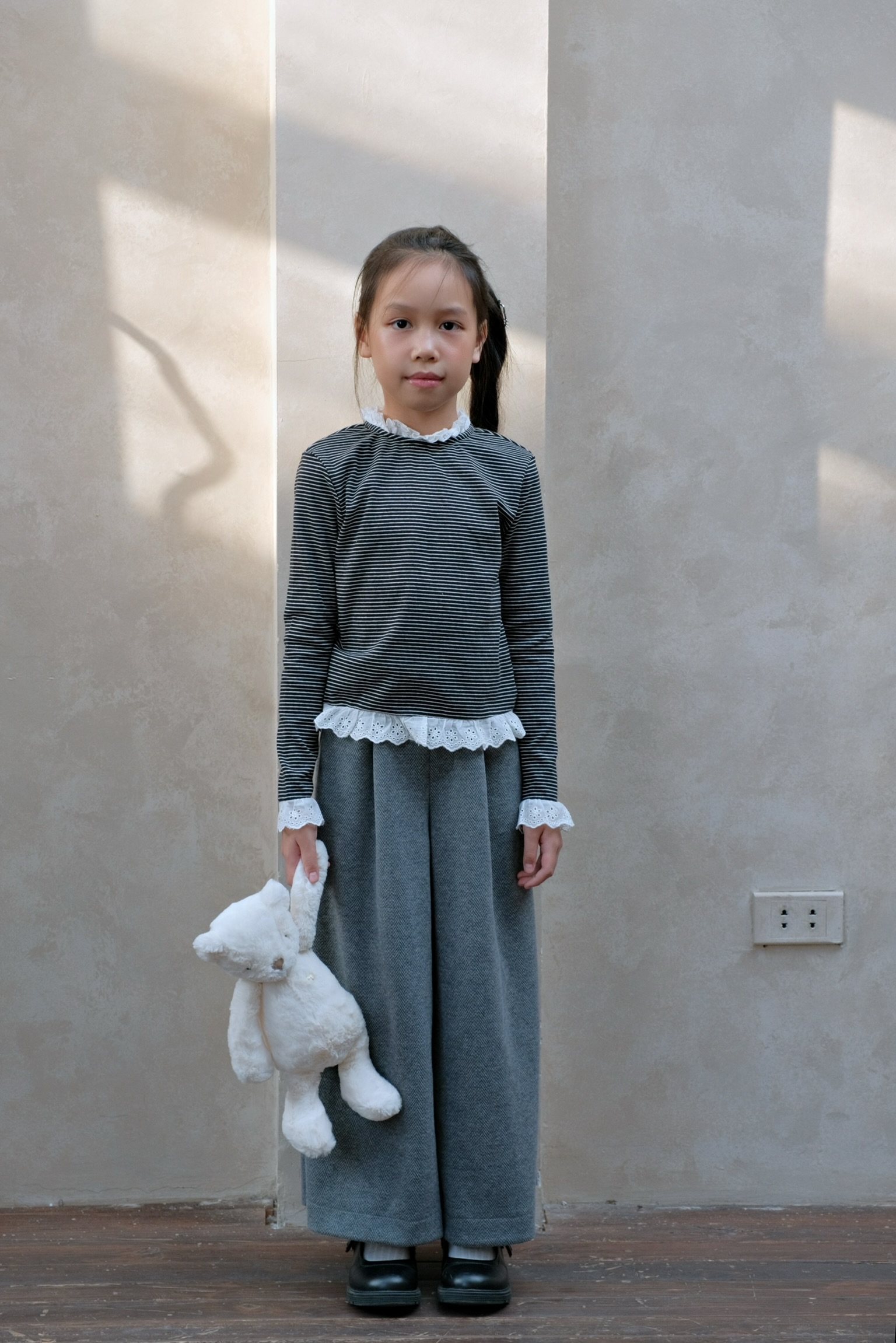 Cozy Winter Woollen Trousers_thumbnail_4