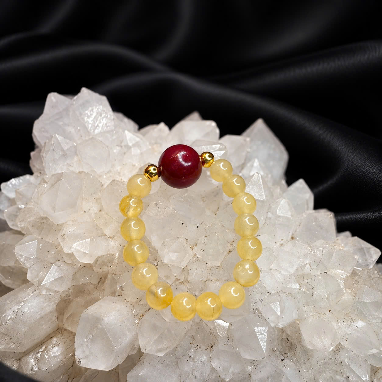 Nhẫn kiểu phong thuỷ đá topaz+cinnabar.