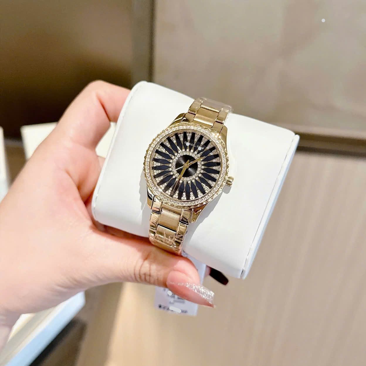 ĐỒNG HỒ NỮ XÁCH TAY STORE M K 6892_thumbnail_2