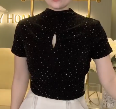 Áo Khoét Ngực Ép Nhiệt Đá_thumbnail_5