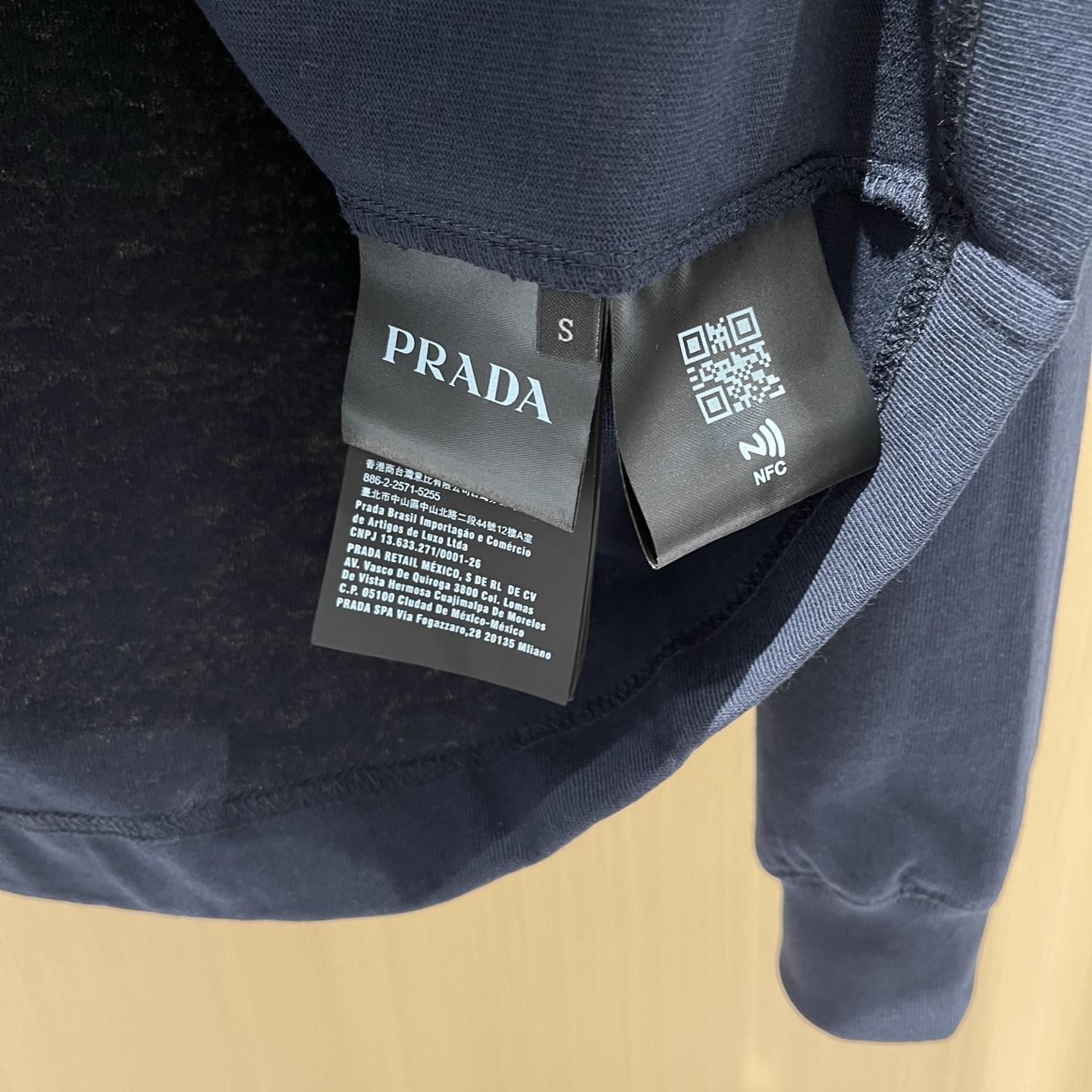 Áo Len Prada