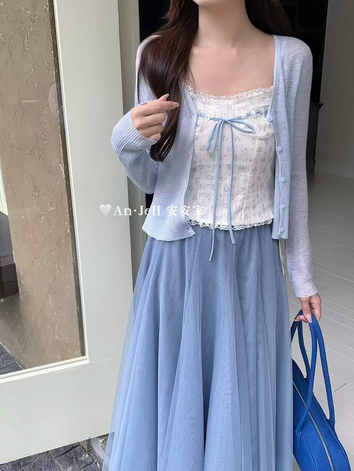 Lucas - Set áo thô hoa nhí cúp ngực viền ren buộc dây nơ + áo cardigan cài cúc_thumbnail_6