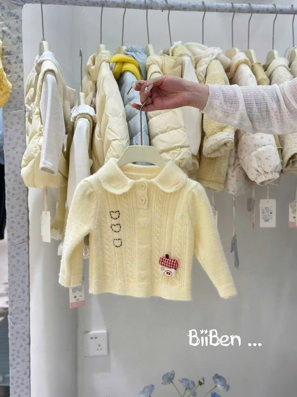 MB01-Áo cardigan vàng cổ sen Mailebbi_thumbnail_0