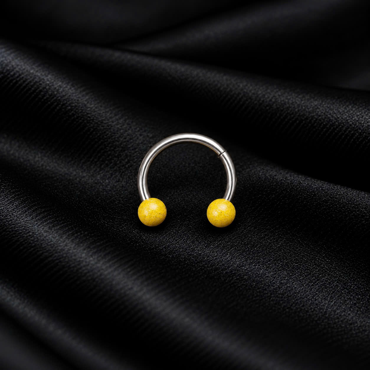 Septum vàng kim tuyến.