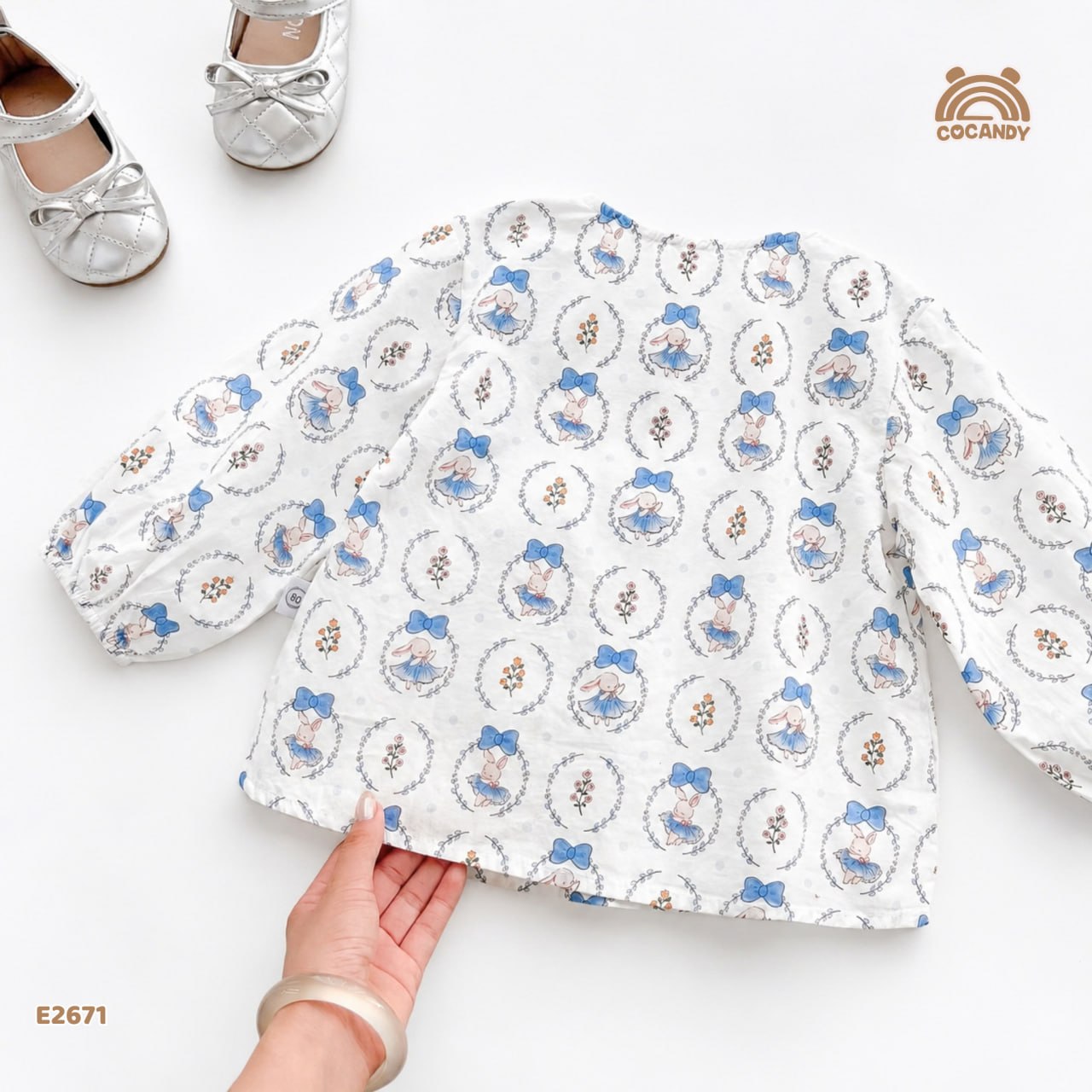 Áo dài TRẮNG hình thỏ dâu ren cổ_thumbnail_4