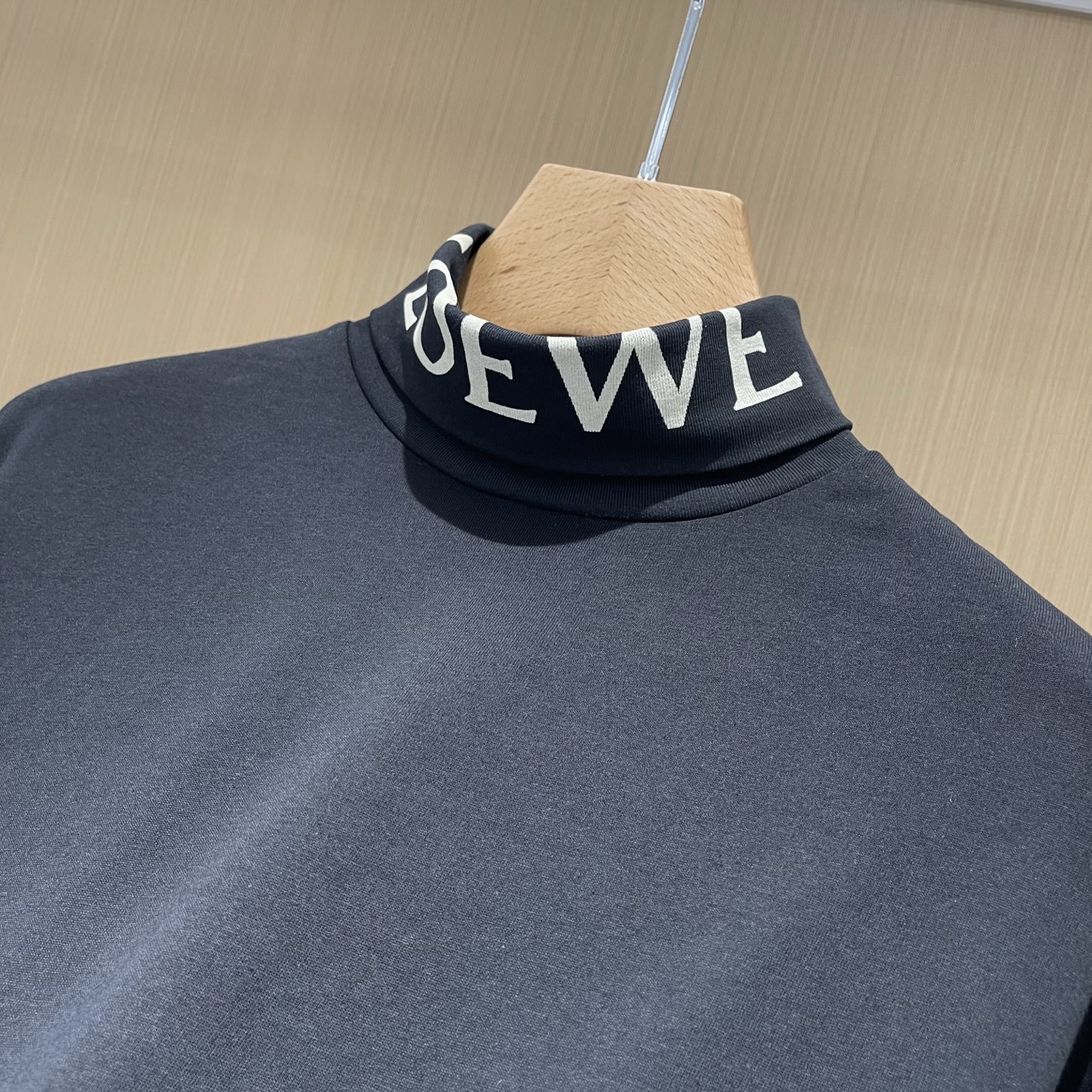 Áo Nỉ Loewe_thumbnail_2