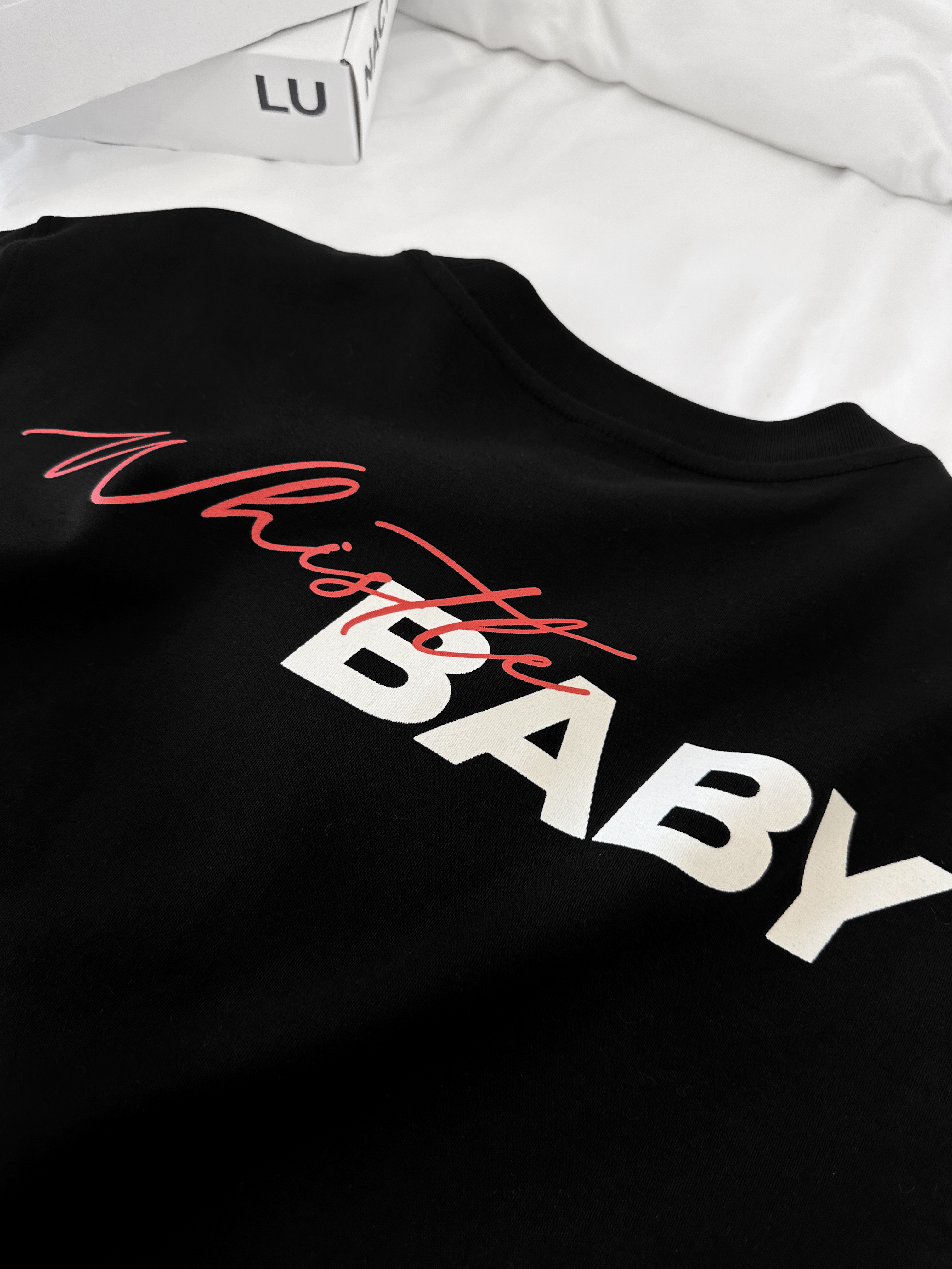 LIPS TEE_thumbnail_2