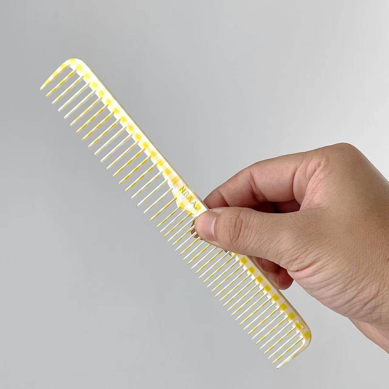 Lược cắt tóc N.B.A.A họa tiết CLA size L 189mm (tặng bình xịt)_thumbnail_10