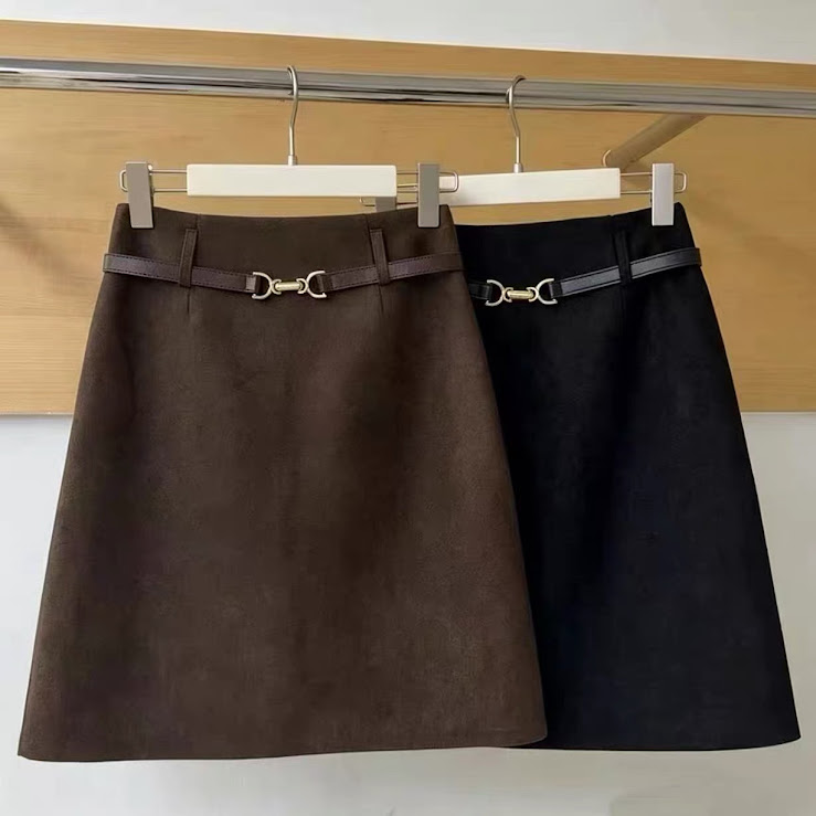 Lucas - Chân váy da lộn dáng lửng dáng A + belt da cài_thumbnail_4