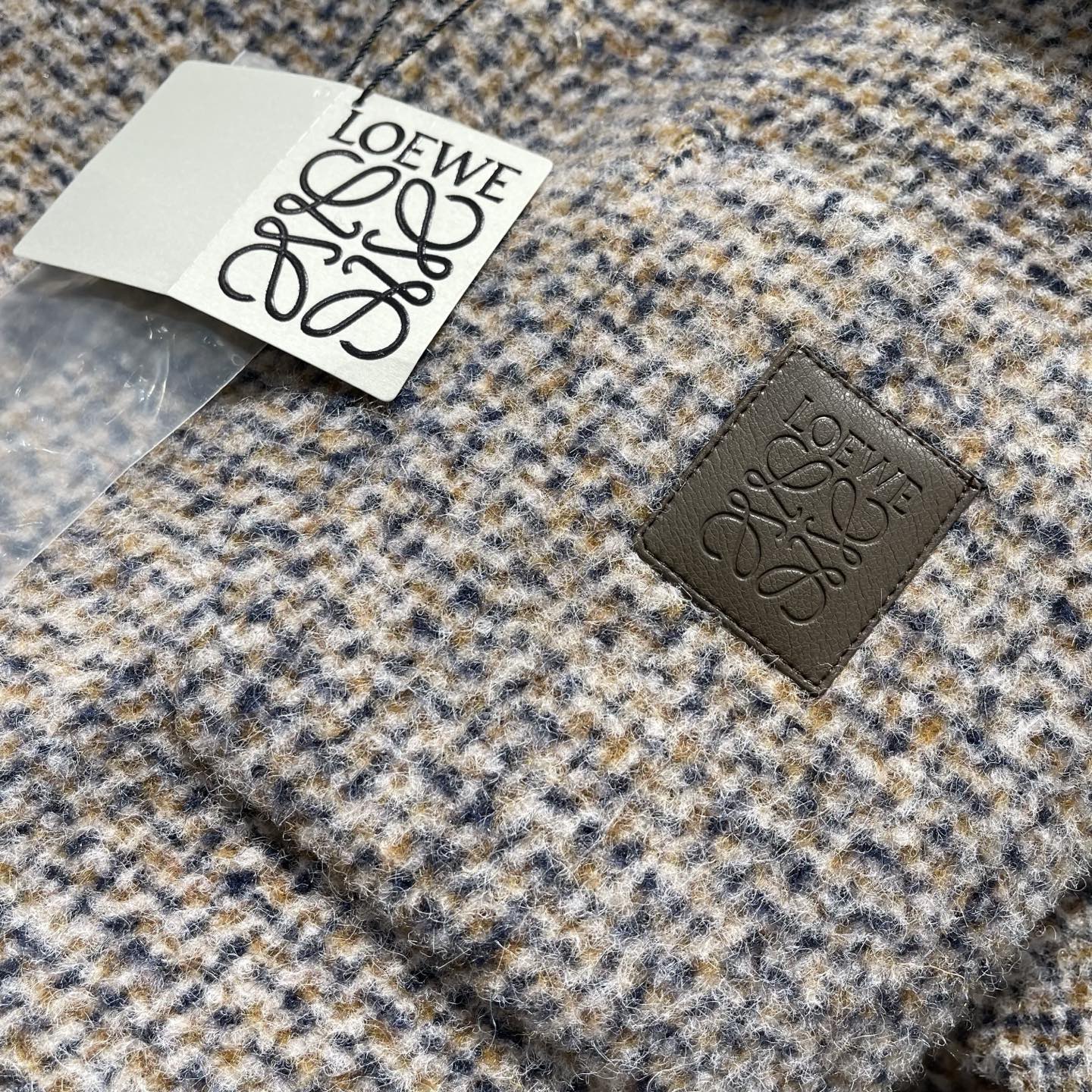 Áo Dạ Loewe_thumbnail_2