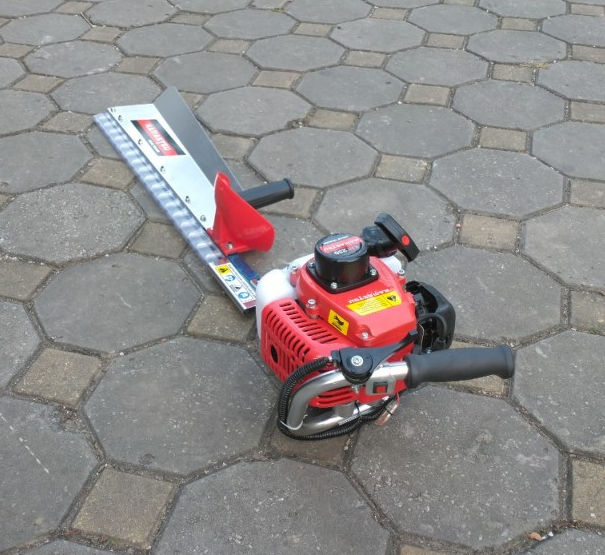 Máy cắt tỉa hàng rào chạy xăng Kamastsu KM230J- Máy hái chè- máy cắt tỉa cành chạy động cơ 2 thì