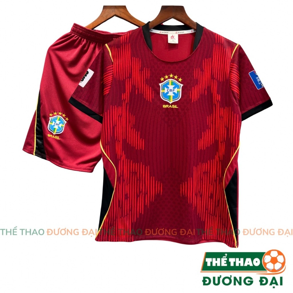 Quần Áo Bóng Đá ĐT Brasil Đỏ 26/27 Thun Mè USA Thoáng Khí Thể Thao Đương Đại