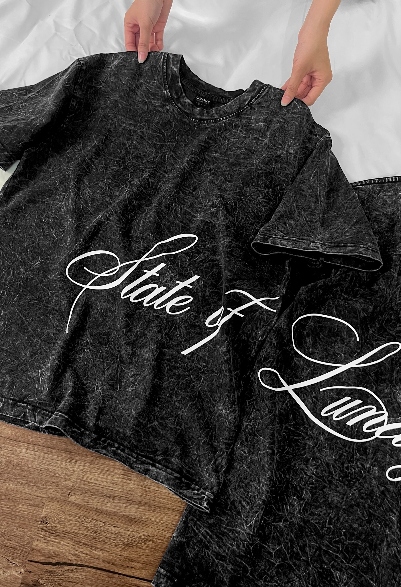 "LUNACY" STATE OF DETAIL TEE, COTTON - WASH