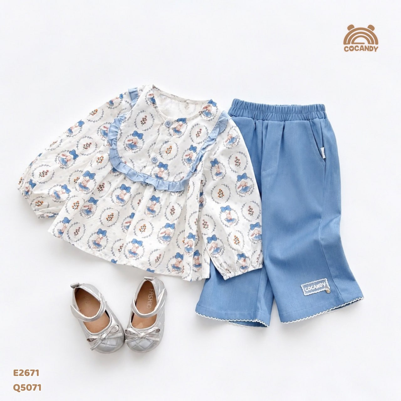 Áo dài TRẮNG hình thỏ dâu ren cổ