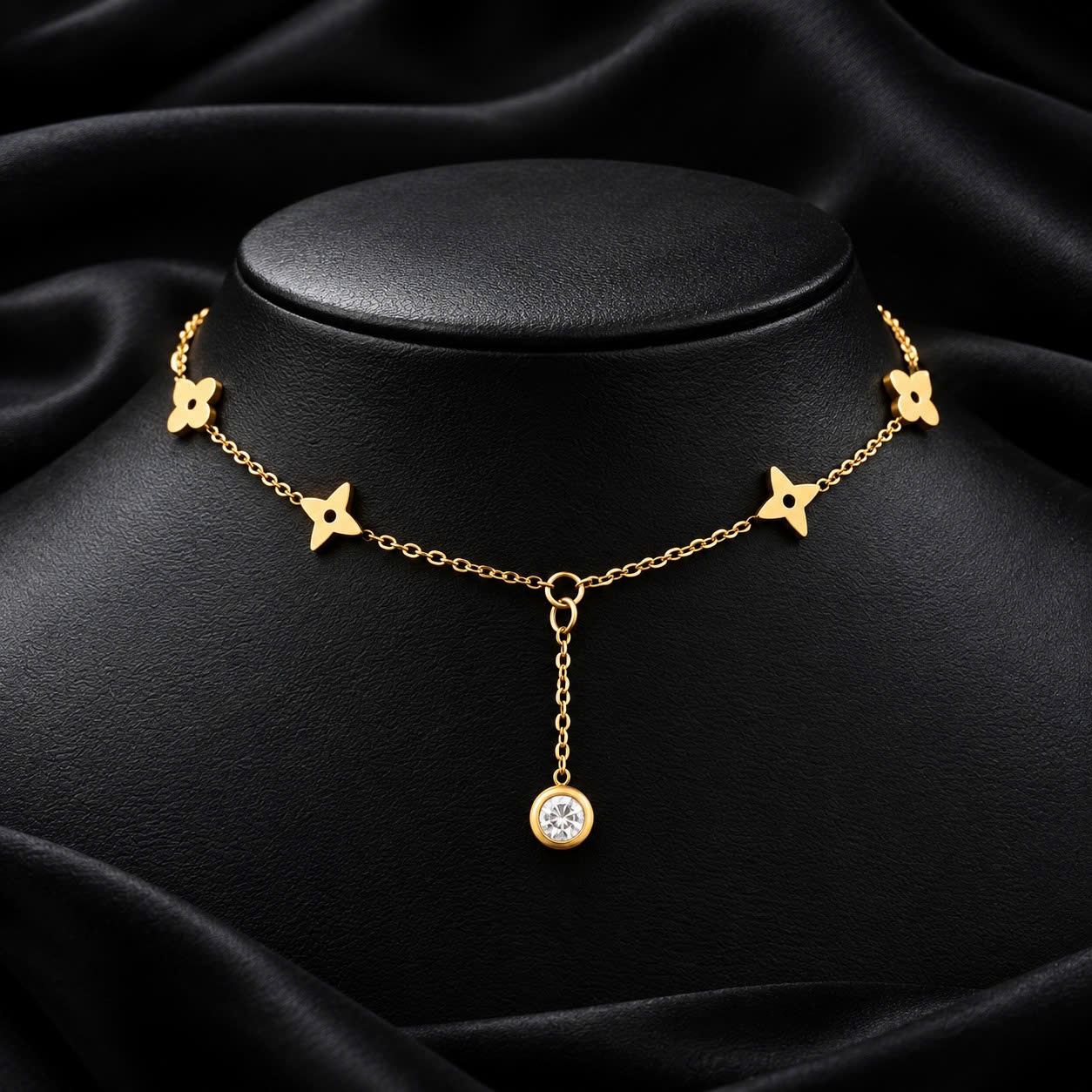 lắc chân titan sợi vàng hoa bốn cánh charm rơi kim cương._thumbnail_2