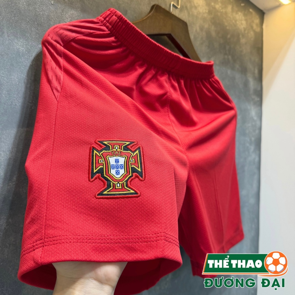 Quần Áo Bóng Đá Trẻ Em ĐT Bồ Đào Nha Đỏ WC26 Thun Mè Thoáng Khí Thể Thao Đương Đại_thumbnail_2