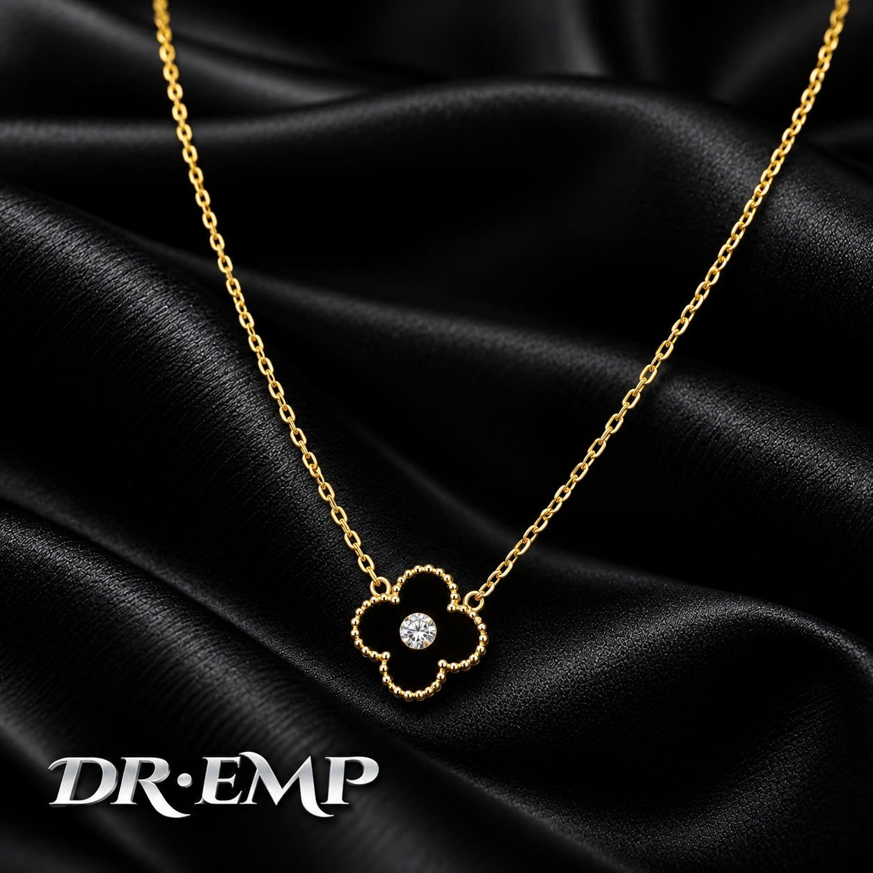 vòng cổ van cleef charm đen đính kim cương trắng to viền bi vàng_thumbnail_1