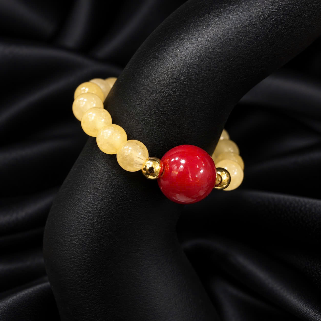 Nhẫn kiểu phong thuỷ đá topaz+cinnabar.