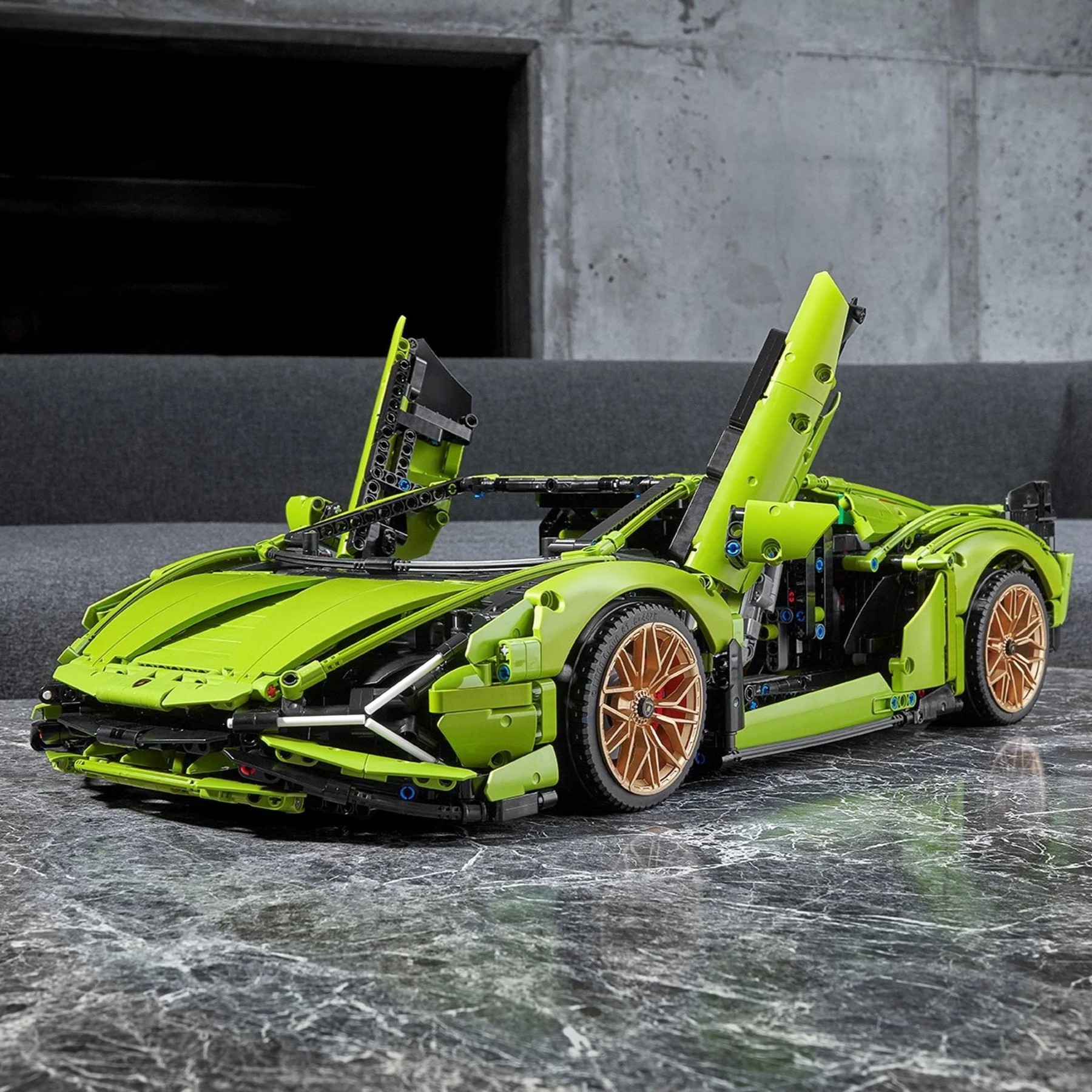 LEGO Lamborghini Sián 1:8