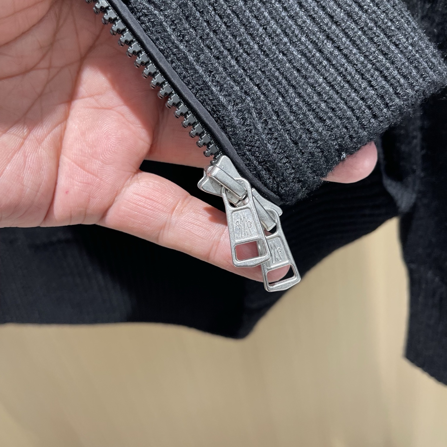 Áo Khoác Moncler_thumbnail_2