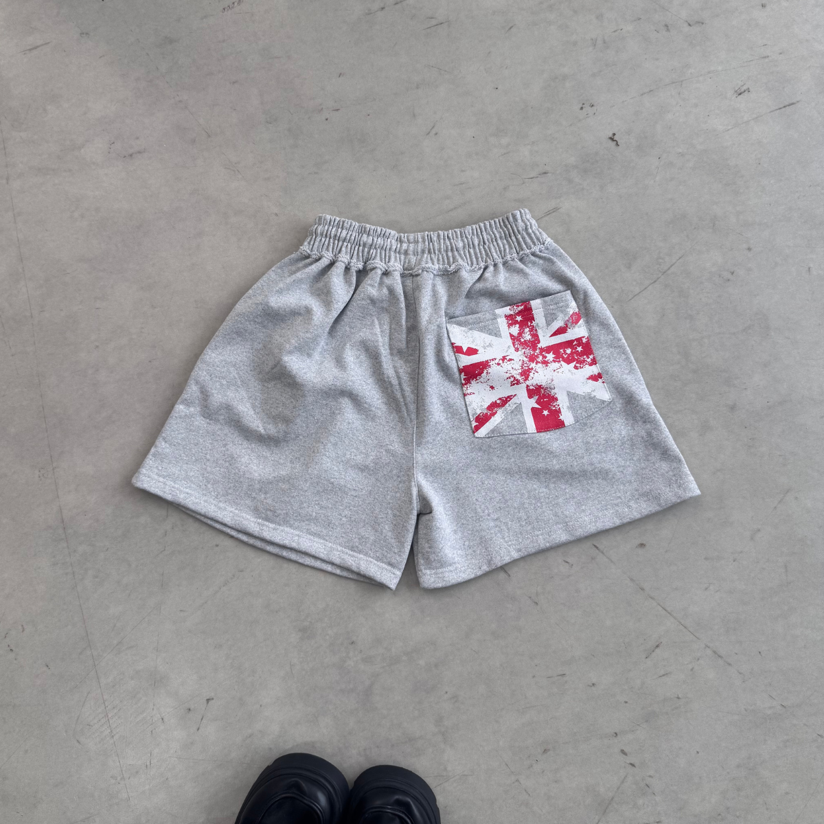 Quần Short Nỉ GUPO Red Flag Baggy Short Nỉ Chân Cua Form Rộng Trên Gối Unisex Local Brand - QSN02