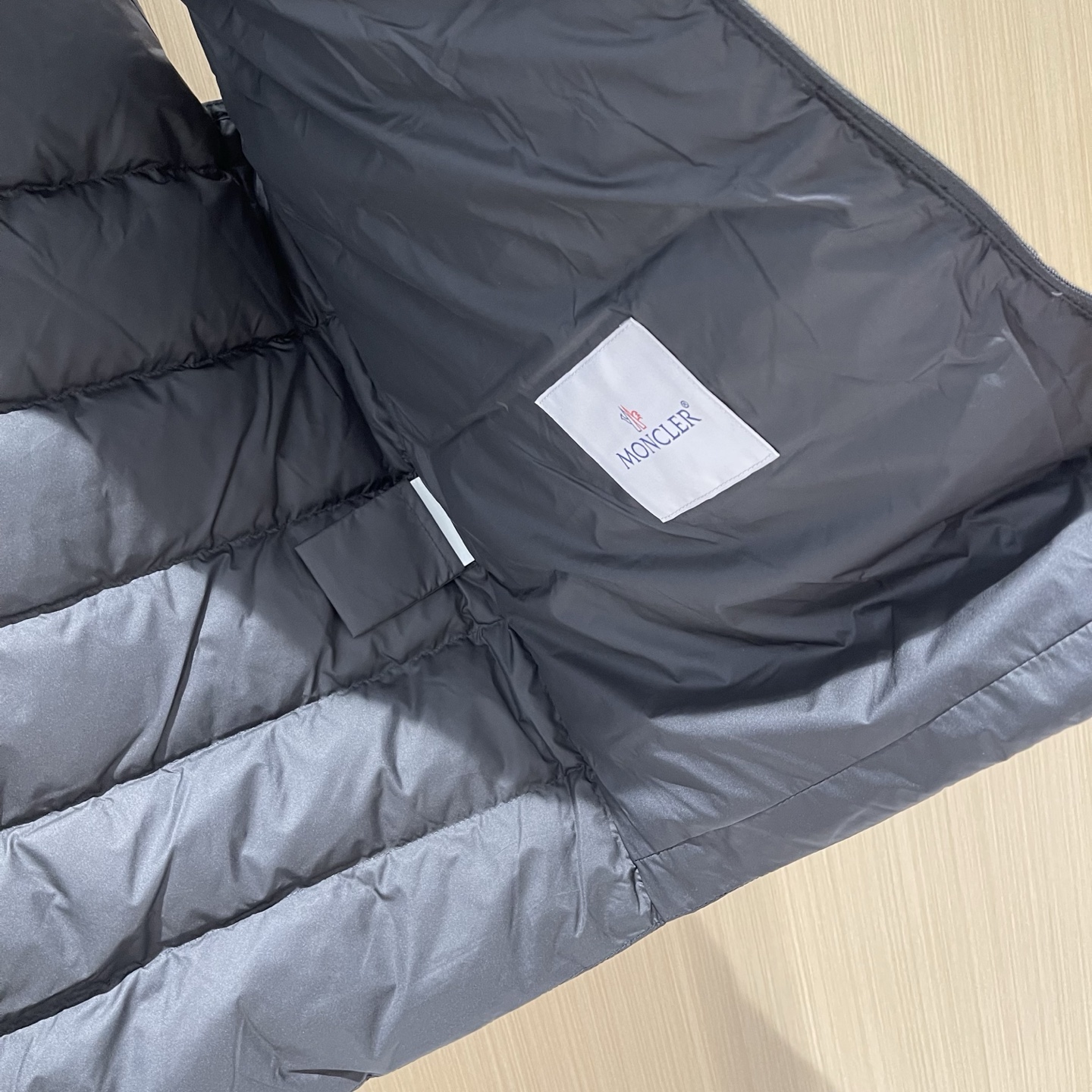 Áo Phao Gile Moncler