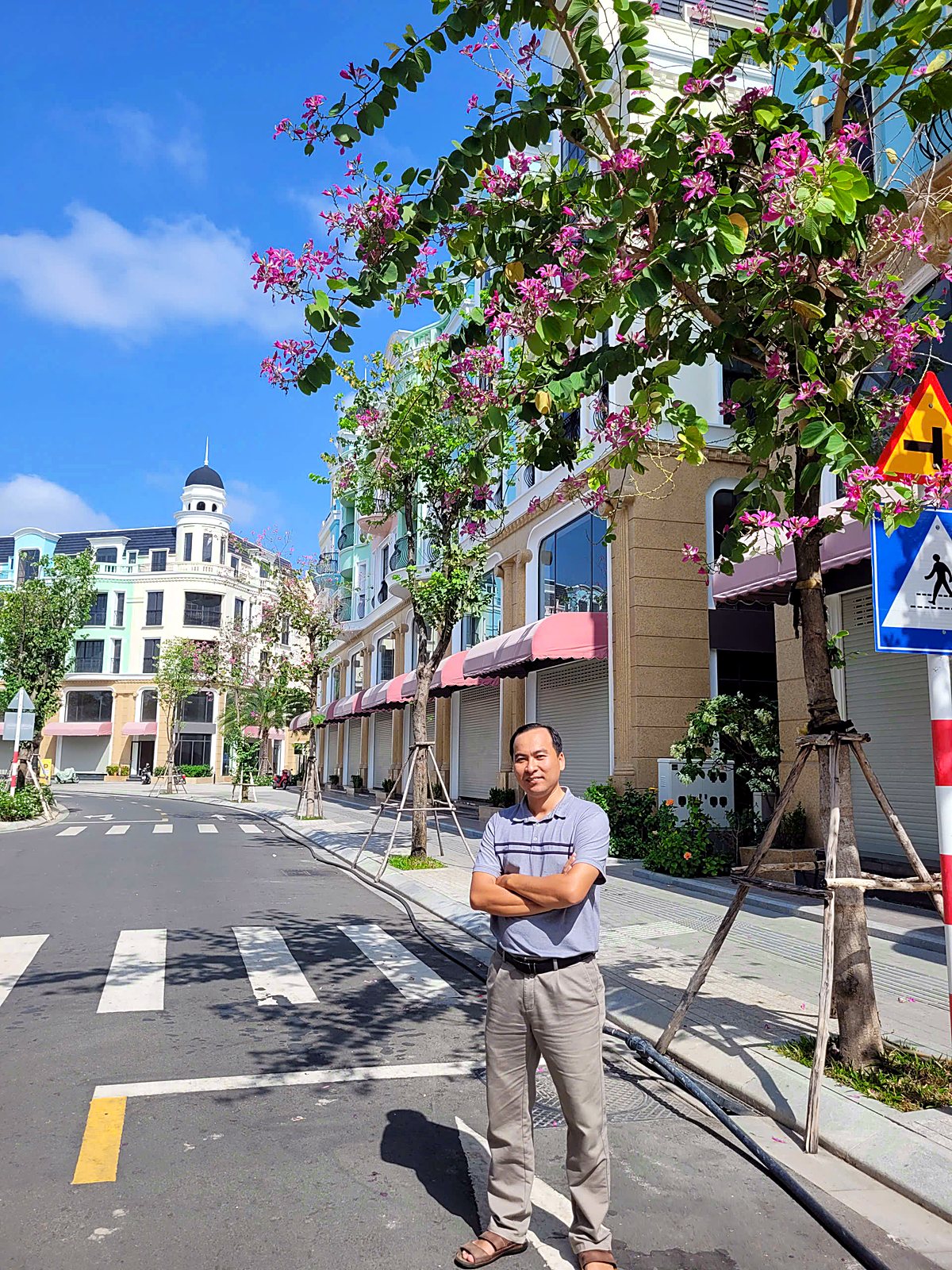 Tuấn Golden tại đường nội khu